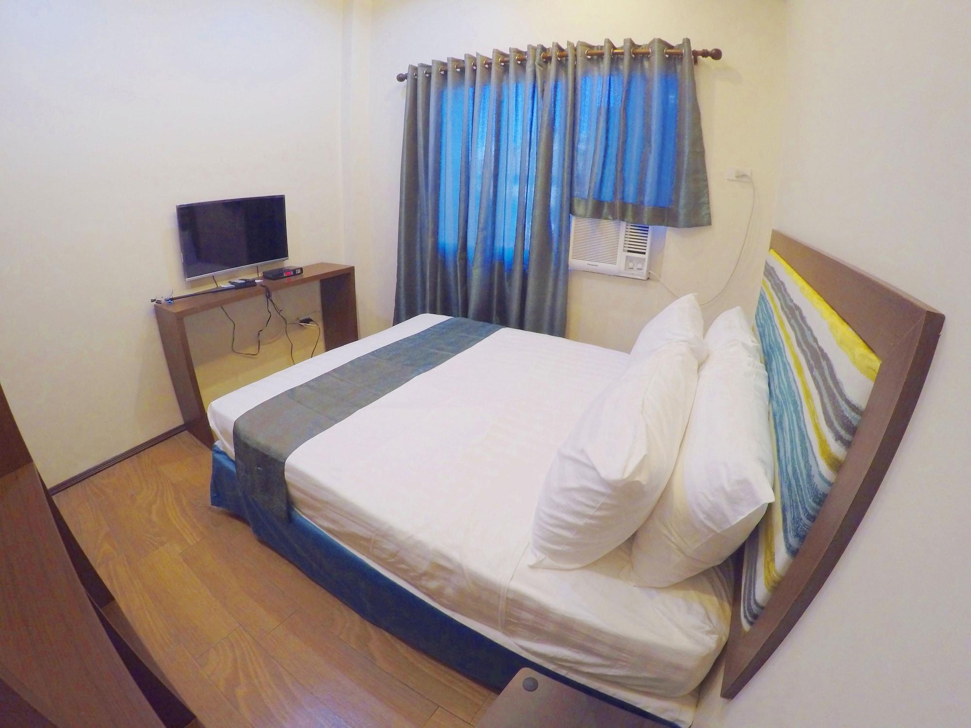 Golden Gate Suites Dumaguete City Esterno foto
